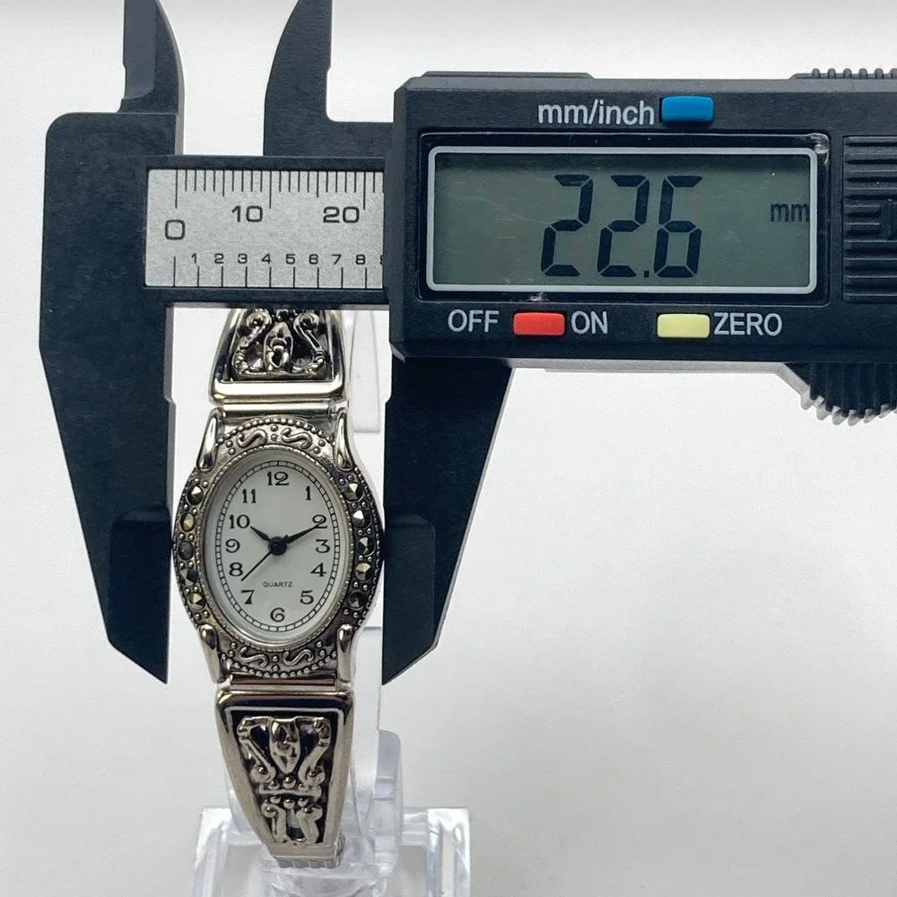 Marcasite Women's Watch Silver Tone 23mm Oval Stretch Band New Battery 6.75